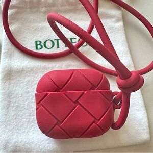 🔵 Bottega Veneta AirPod Candy Apple Red 3rd Generation Case